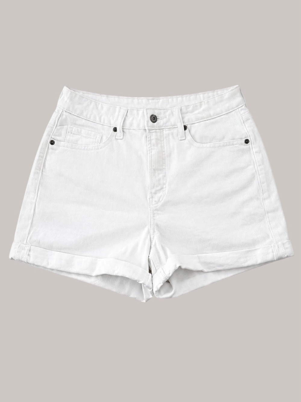 Old Navy OG High Waisted Jean Shorts Women’s 8 White 3” Cuffed Stretch Denim